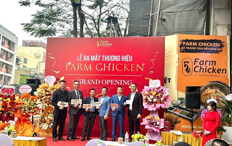 Farm Chicken thương hiệu sạch từ làng quê Farm Chicken thương hiệu sạch từ làng quê