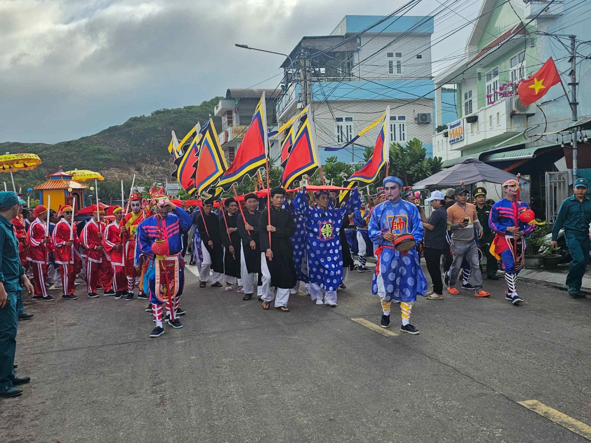 Bình Định: Lễ hội Cầu ngư vạn chài ở Nhơn Hải mang đậm bản sắc văn hóa đặc trưng của ngư dân miền biển Bình Định: Lễ hội Cầu ngư vạn chài ở Nhơn Hải mang đậm bản sắc văn hóa đặc trưng của ngư dân miền biển