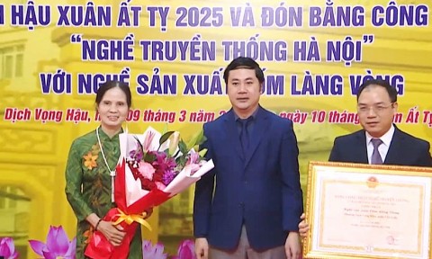 ha noi cong nhan com lang vong la nghe truyen thong ha noi