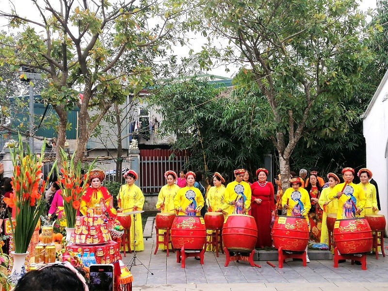 Tiếng trống giục giã tạo nên không khí rộn ràng, ấn tượng tại buổi lễ Tiếng trống giục giã tạo nên không khí rộn ràng, ấn tượng tại buổi lễ
