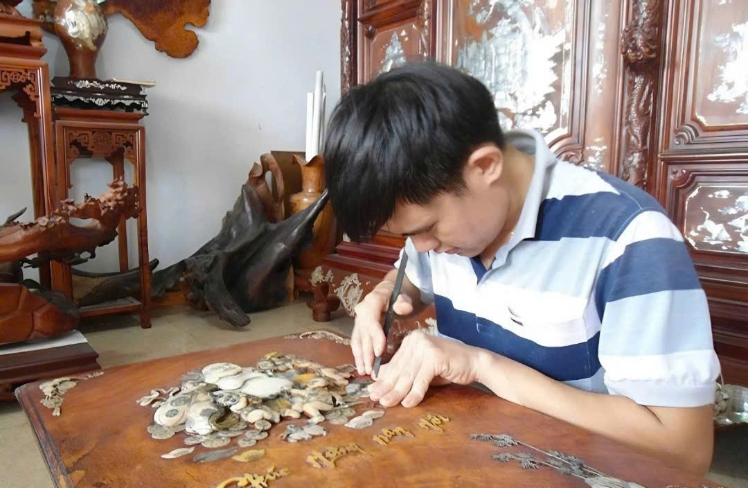 Bàn tay vàng trong nghệ thuật khảm xà cừ - Từ tinh xảo đến tinh hoa