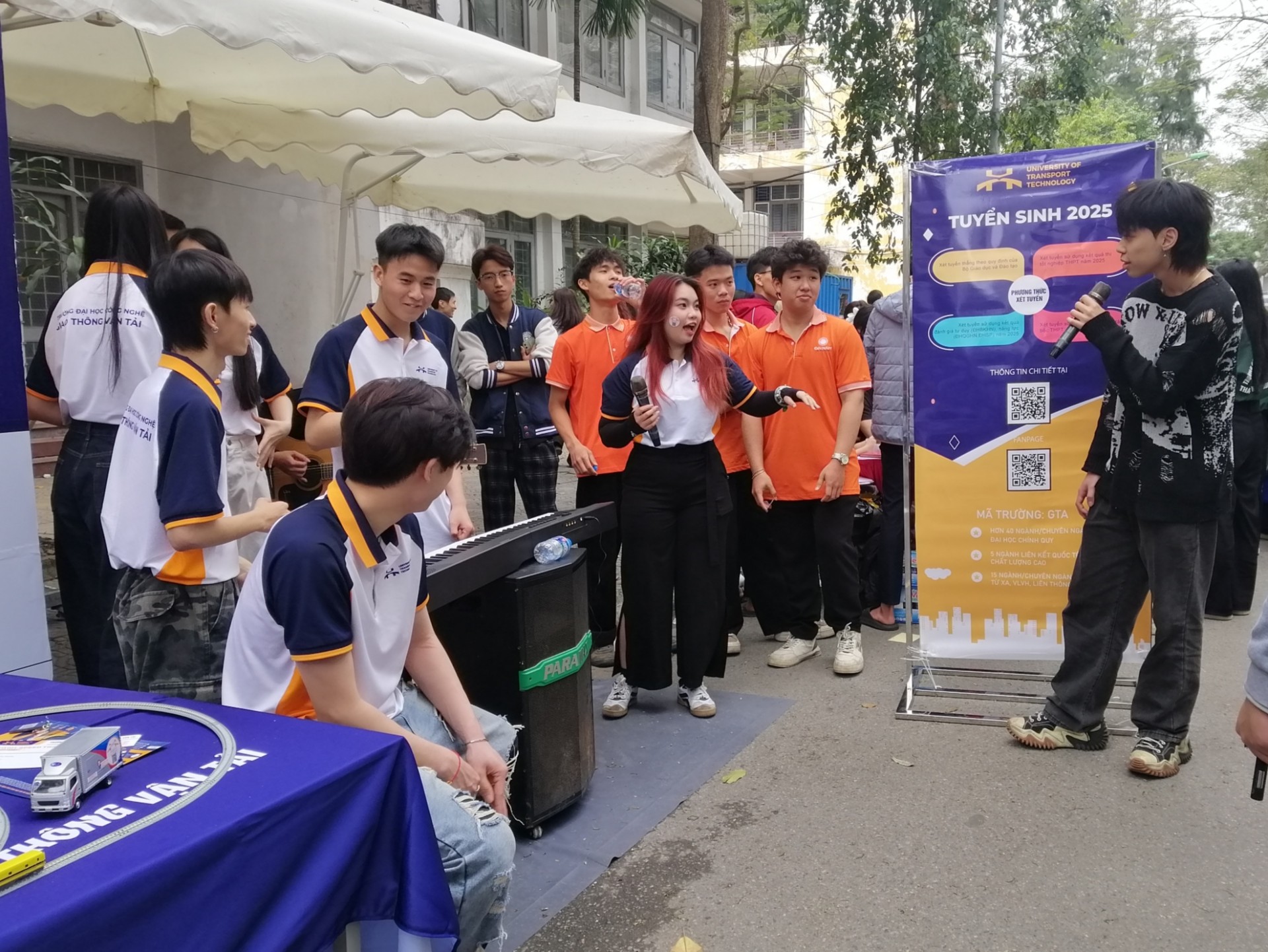 Hướng nghiệp sớm - Xu hướng tất yếu của thế hệ trẻ trong kỷ nguyên vươn mình Hướng nghiệp sớm - Xu hướng tất yếu của thế hệ trẻ trong kỷ nguyên vươn mình