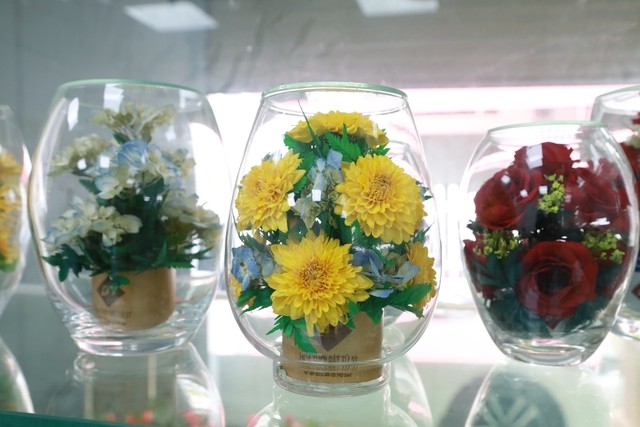 "Hoa bất tử": Sự sáng tạo của người Mê Linh "Hoa bất tử": Sự sáng tạo của người Mê Linh