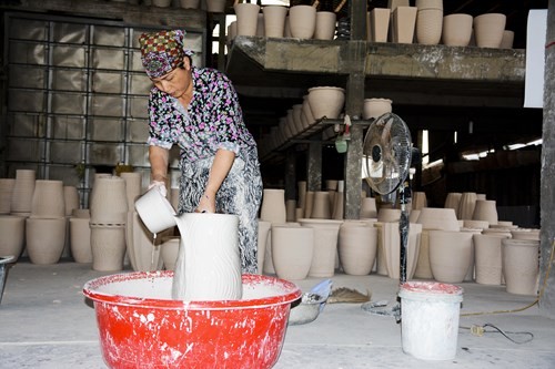 Gốm Kim Lan - Di sản trường tồn cùng thời gian Gốm Kim Lan - Di sản trường tồn cùng thời gian