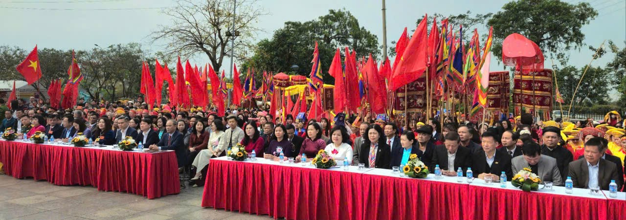 (Huyện Gia Lâm) Nô nức khai mạc lễ hội đền - chùa Bà Tấm năm 2025 (Huyện Gia Lâm) Nô nức khai mạc lễ hội đền - chùa Bà Tấm năm 2025