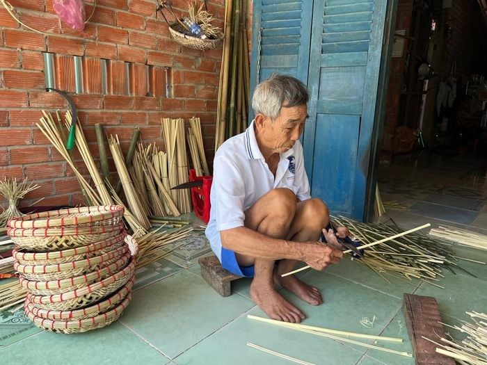 Bến Tre: Giữ lửa làng nghề đan đát Ba Tri