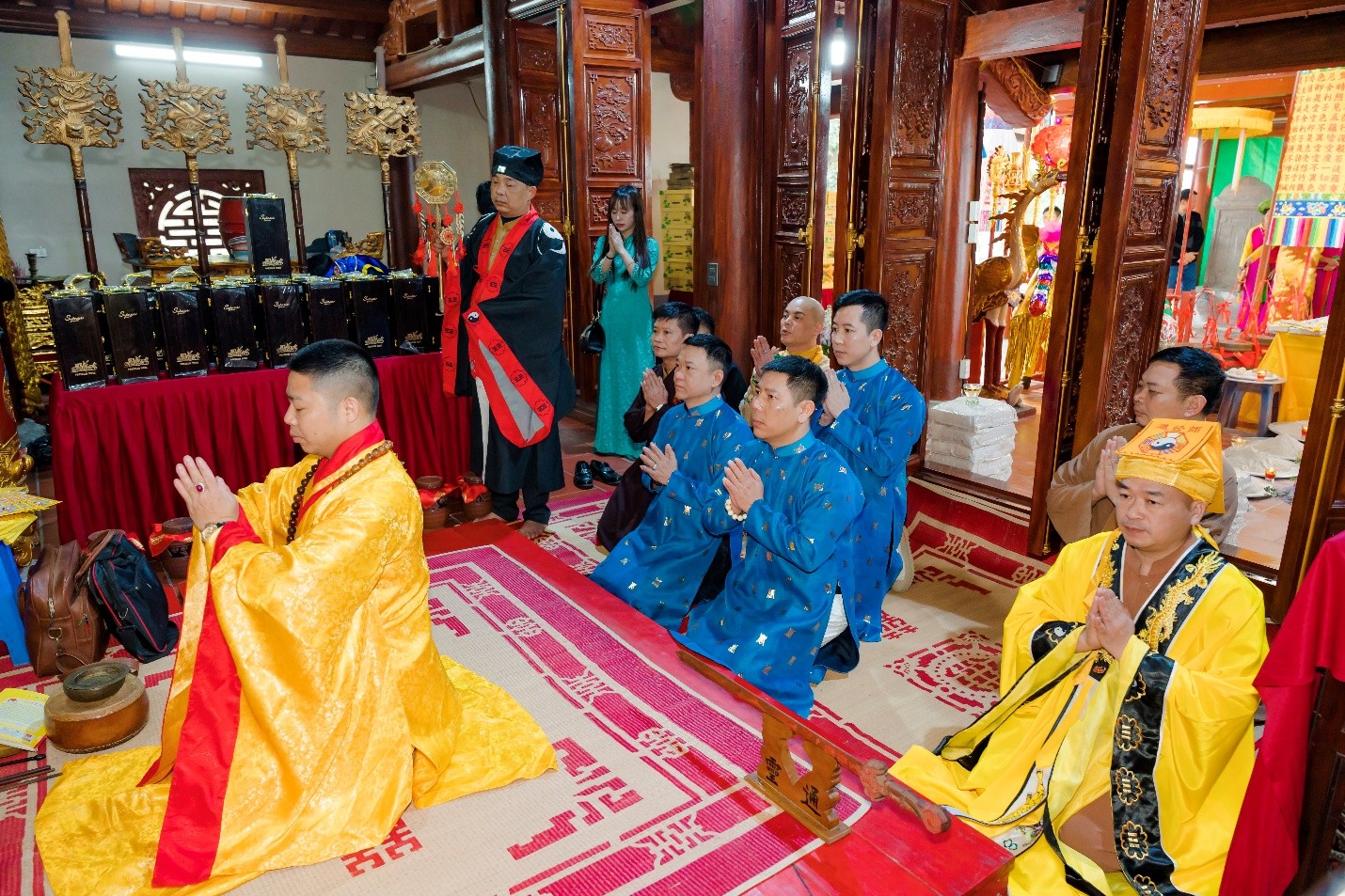 Linh thiêng nghi lễ rước nước Bạch Hạc