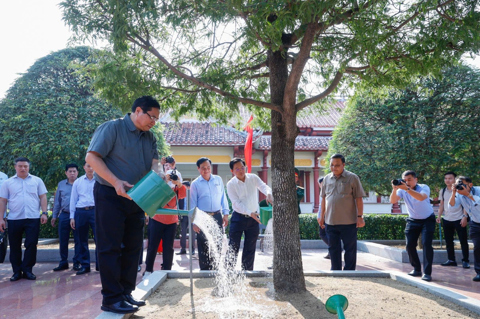 Thủ tướng Chính Phủ Phạm Minh Chính tham dự khánh thành công trình đập dâng Phú Phong Thủ tướng Chính Phủ Phạm Minh Chính tham dự khánh thành công trình đập dâng Phú Phong