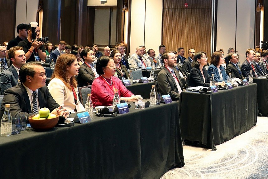 Vương quốc Anh – Việt Nam tăng cường hợp tác chống nạn mua bán người Vương quốc Anh – Việt Nam tăng cường hợp tác chống nạn mua bán người