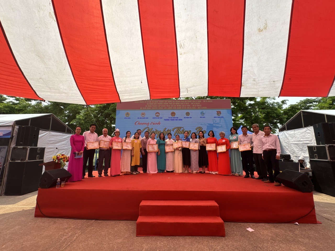 Thanh Khê (Đà Nẵng): Phường Thanh Khê Đông ổn định kinh tế, đảm bảo xây dựng cơ bản, tưng bừng “Ngày Hội tháng Ba” Thanh Khê (Đà Nẵng): Phường Thanh Khê Đông ổn định kinh tế, đảm bảo xây dựng cơ bản, tưng bừng “Ngày Hội tháng Ba”