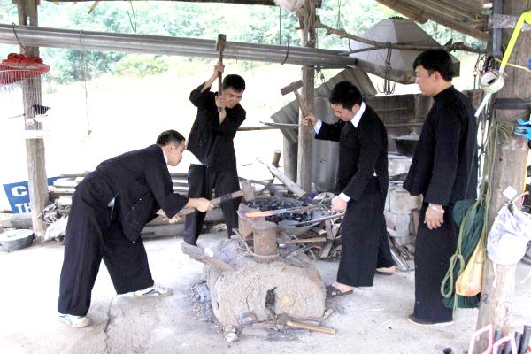 Rèn Phúc Sen - Giữ gìn giá trị xây dựng thương hiệu Rèn Phúc Sen - Giữ gìn giá trị xây dựng thương hiệu