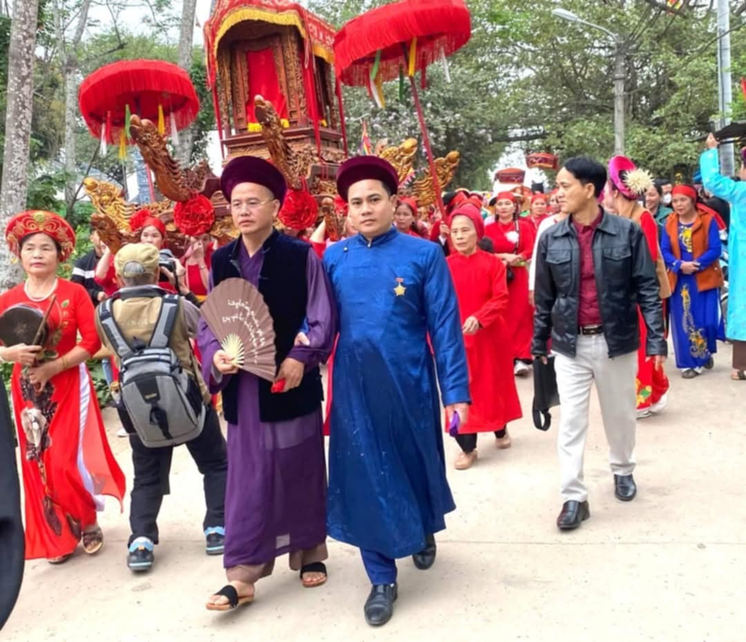 Xã Quảng Châu, TP Hưng Yên tổ chức lễ hội truyền thống Đền thờ Hoàng Bà Xã Quảng Châu, TP Hưng Yên tổ chức lễ hội truyền thống Đền thờ Hoàng Bà