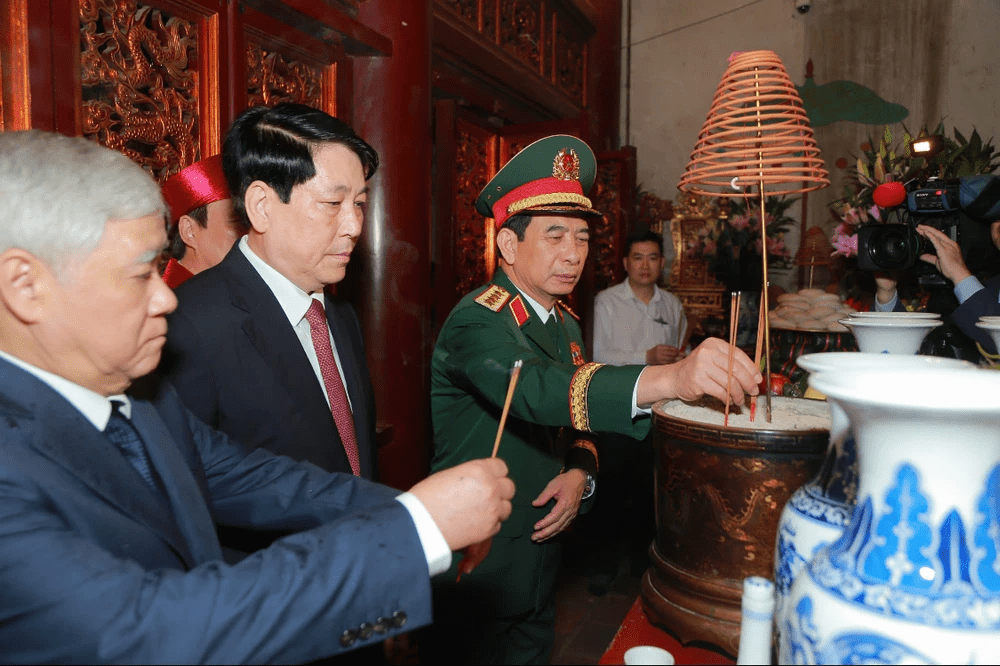 Lễ giỗ tổ Hùng Vương 2025: Trang nghiêm - Thành kính - Gắn kết triệu con tim đất Việt Lễ giỗ tổ Hùng Vương 2025: Trang nghiêm - Thành kính - Gắn kết triệu con tim đất Việt