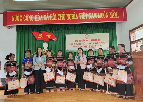 binh dinh hoai an phat trien mo hinh giam ngheo ben vung