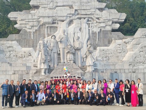 50 dai bieu kieu bao dang huong tai khu di tich quoc gia dac biet tan trao tinh tuyen quang