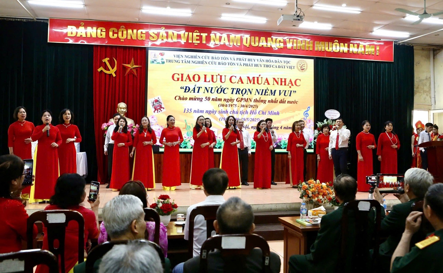 Tình thơ người lính trong tâm hồn dũng sĩ diệt xe cơ giới Lê Sỹ Thái Tình thơ người lính trong tâm hồn dũng sĩ diệt xe cơ giới Lê Sỹ Thái