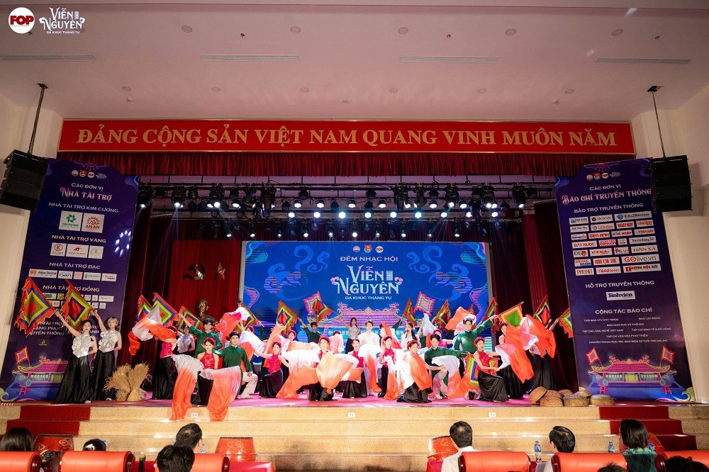 Sôi động đêm đại nhạc hội Dạ Khúc Tháng Tư 2025: Viễn Nguyên Sôi động đêm đại nhạc hội Dạ Khúc Tháng Tư 2025: Viễn Nguyên