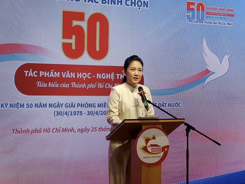 Phó Giám đốc Sở Văn hóa - Thể thao TP. HCM Nguyễn Thị Thanh Thúy phát biểu tại buổi họp báo Phó Giám đốc Sở Văn hóa - Thể thao TP. HCM Nguyễn Thị Thanh Thúy phát biểu tại buổi họp báo