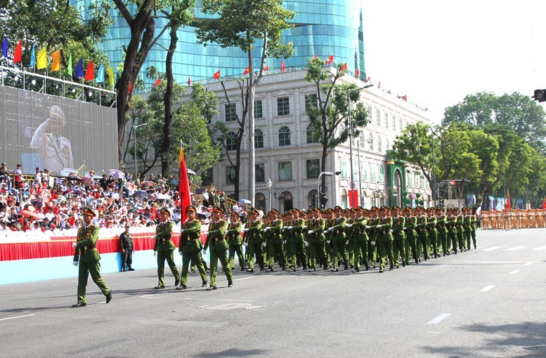Khối sĩ quan cảnh sát nhân dân