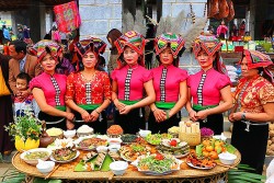 Nhiều hoạt động về "Bác Hồ với cộng đồng các dân tộc Việt Nam" tại Hà Nội