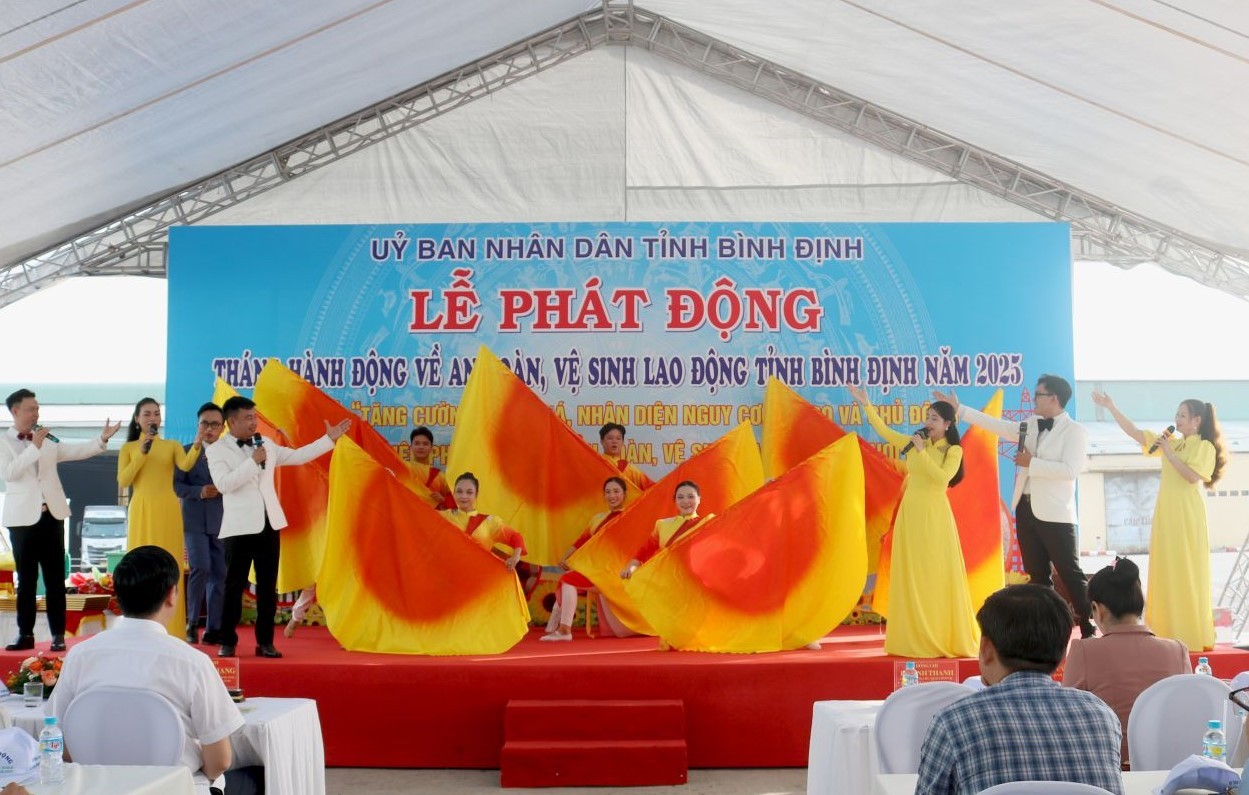 Bình Định phát động Tháng hành động về an toàn, vệ sinh lao động Bình Định phát động Tháng hành động về an toàn, vệ sinh lao động