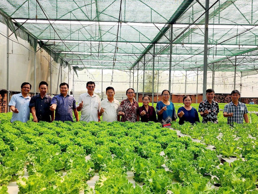 Hướng thích ứng và phát triển bền vững ngành nông nghiệp TP. HCM đang là trăn trở chung của nông dân, người làm nghề