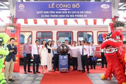 Khai trương đoàn tàu “Hoa Phượng Đỏ” và công bố ga Hải Phòng là điểm du lịch