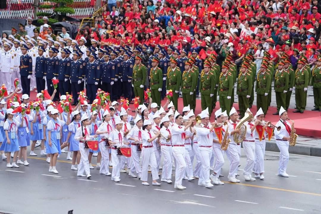 Hải Phòng: Tổng duyệt chương trình cho lễ kỷ niệm 70 năm ngày giải phóng Hải Phòng - thành phố Anh hùng và lễ hội Hoa Phượng đỏ 2025 Hải phòng: Tổng duyệt chương trình cho lễ kỷ niệm 70 năm ngày giải phóng Hải Phòng   thành phố Anh hùng và lễ hội Hoa Phượng đỏ 2025