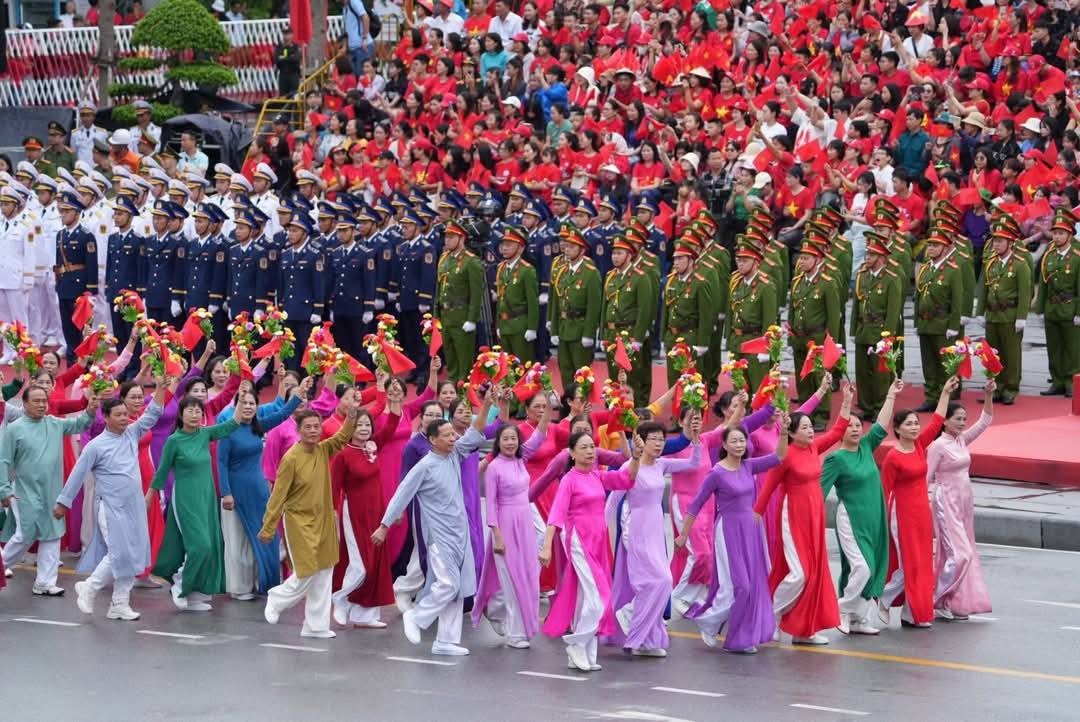 Hải Phòng: Tổng duyệt chương trình cho lễ kỷ niệm 70 năm ngày giải phóng Hải Phòng - thành phố Anh hùng và lễ hội Hoa Phượng đỏ 2025 Hải phòng: Tổng duyệt chương trình cho lễ kỷ niệm 70 năm ngày giải phóng Hải Phòng   thành phố Anh hùng và lễ hội Hoa Phượng đỏ 2025