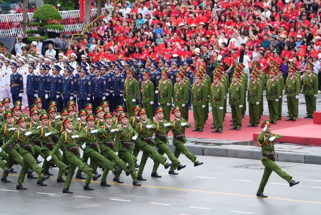 Hải Phòng: Tổng duyệt chương trình cho lễ kỷ niệm 70 năm ngày giải phóng Hải Phòng - thành phố Anh hùng và lễ hội Hoa Phượng đỏ 2025 Hải phòng: Tổng duyệt chương trình cho lễ kỷ niệm 70 năm ngày giải phóng Hải Phòng   thành phố Anh hùng và lễ hội Hoa Phượng đỏ 2025