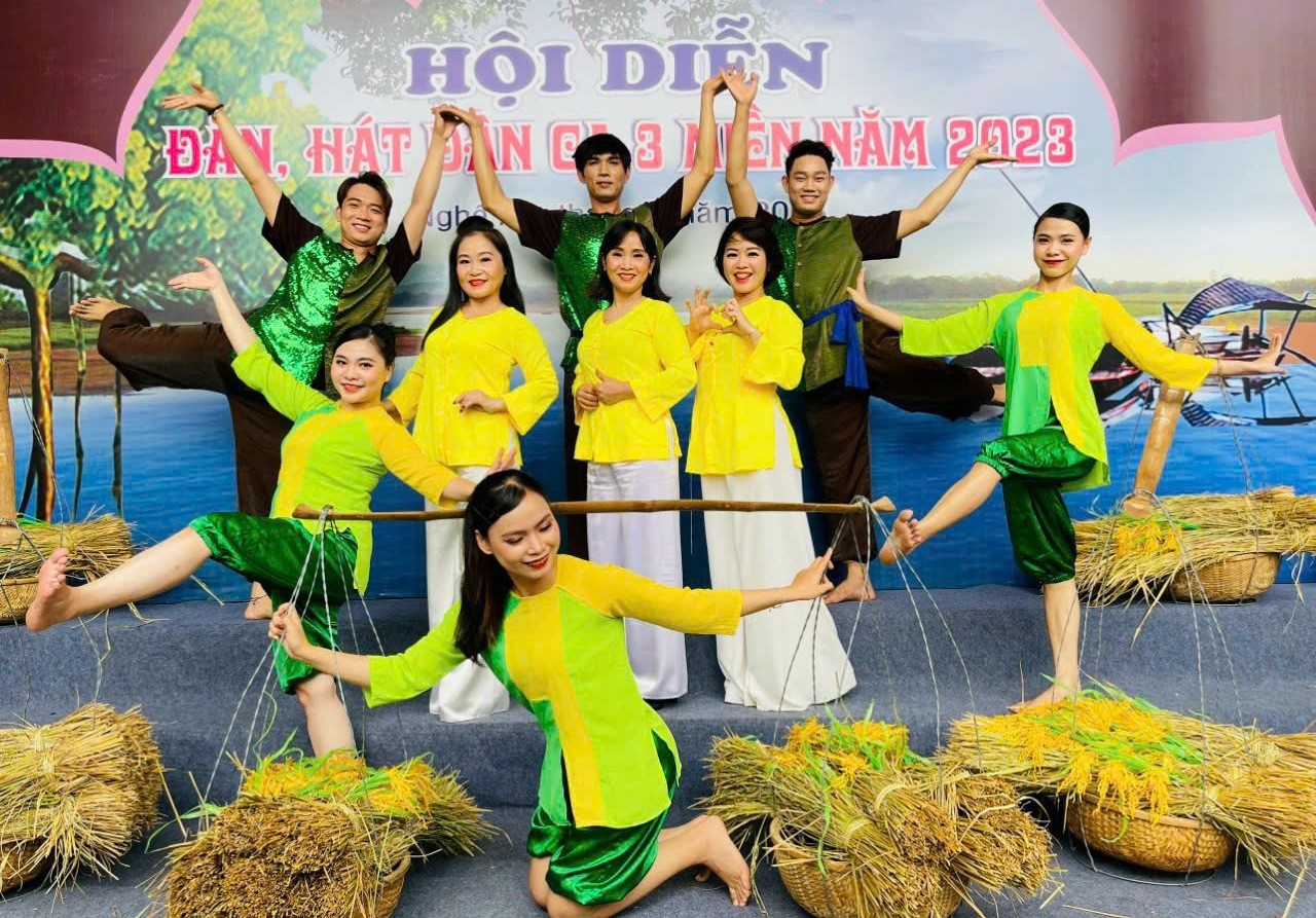 Người giữ hồn dân ca Bài chòi xứ Bình Định Người giữ hồn dân ca Bài chòi xứ Bình Định