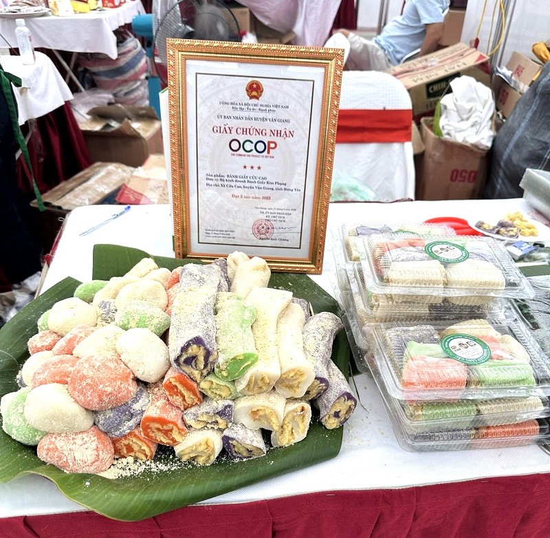 Giới trẻ gìn giữ món bánh truyền thống Giới trẻ gìn giữ món bánh truyền thống