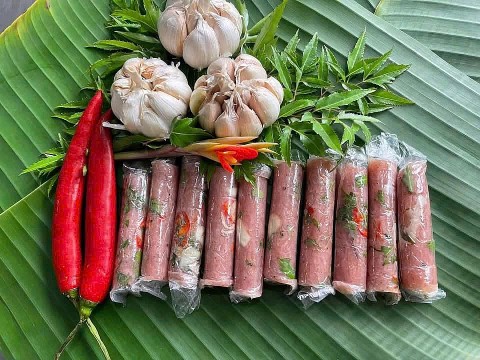 nem chua lien 36 dam da huong vi xu thanh say long thuc khach