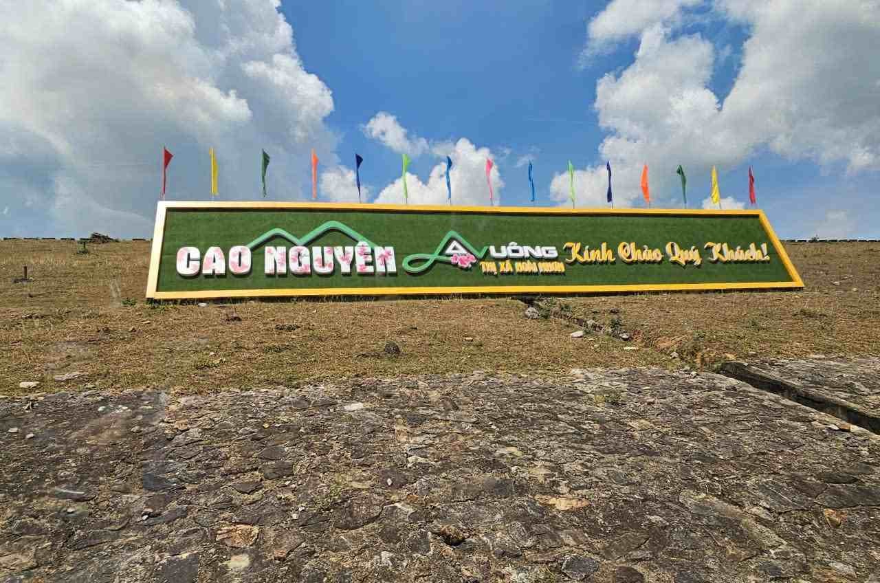 Khai quật khảo cổ 3 địa điểm di tích Trường Lũy Bình Định Khai quật khảo cổ 3 địa điểm di tích Trường Lũy Bình Định