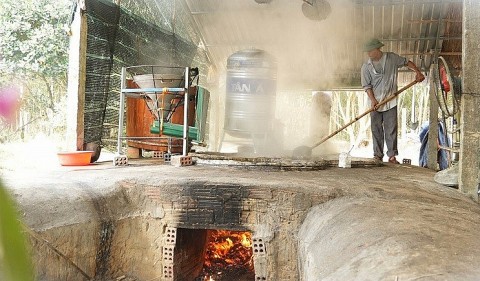 Giữ lửa nghề xưa giữa lòng quê Quảng Ngãi