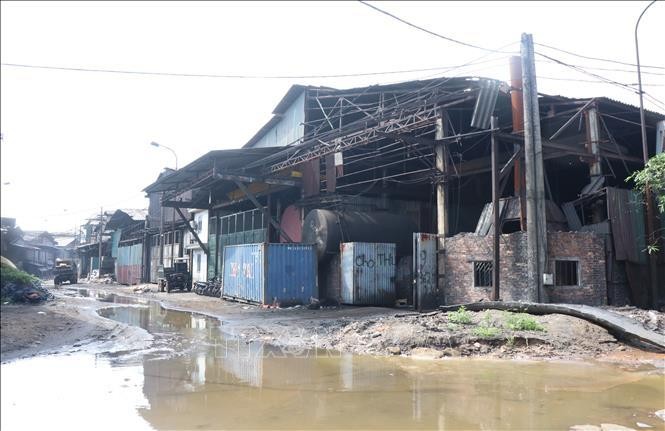 Hạ tầng tại cụm công nghiệp Châu Khê, thành phố Từ Sơn xuống cấp nghiêm trọng. Ảnh: Thanh Thương/TTXVN