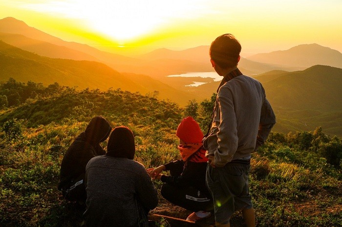 Chạy theo nắng dậy thì Chạy theo nắng dậy thì