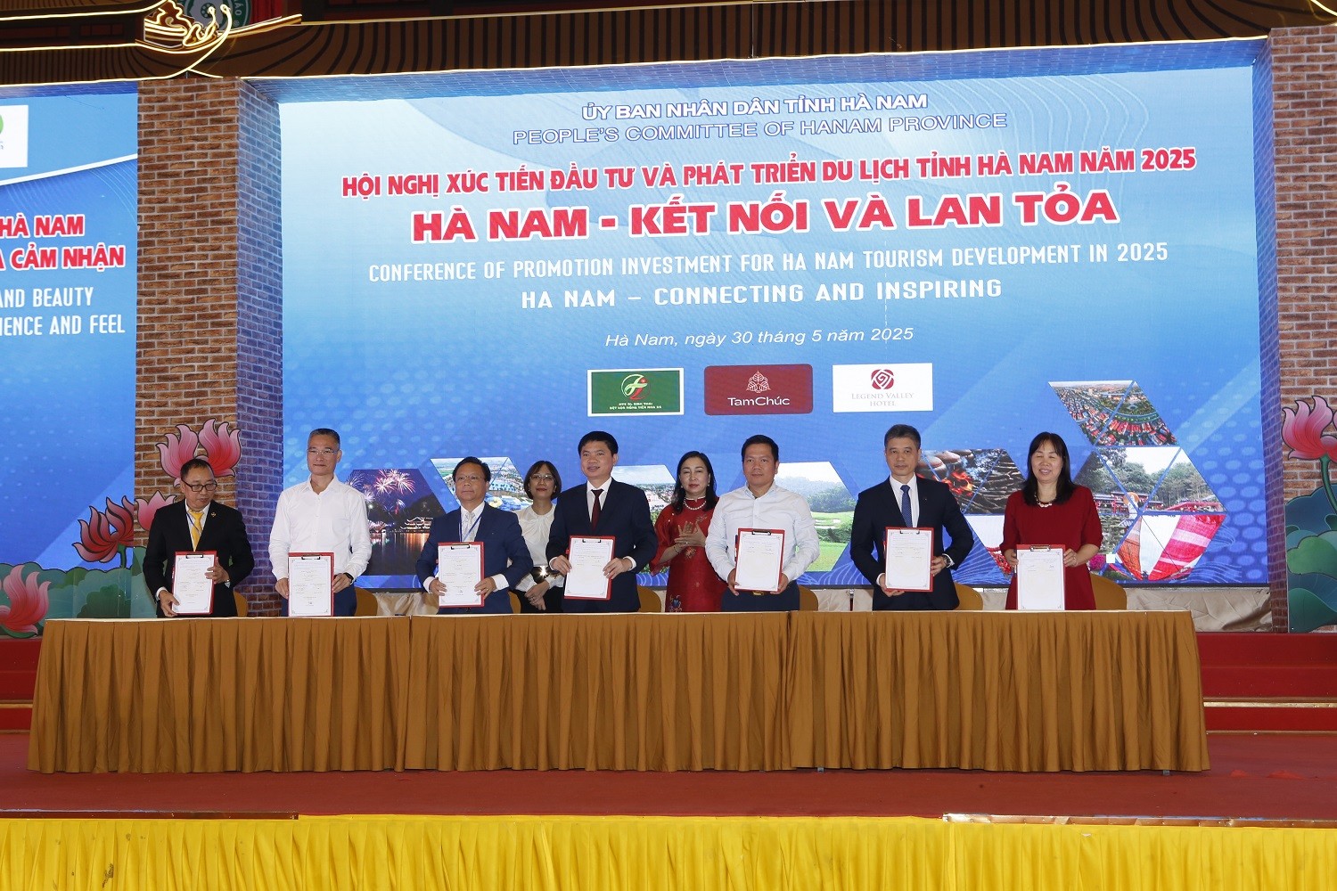 UBND tỉnh Hà Nam: Khơi thông nguồn lực để phát triển du lịch vươn tầm quốc tế UBND tỉnh Hà Nam: Khơi thông nguồn lực để phát triển du lịch vươn tầm quốc tế