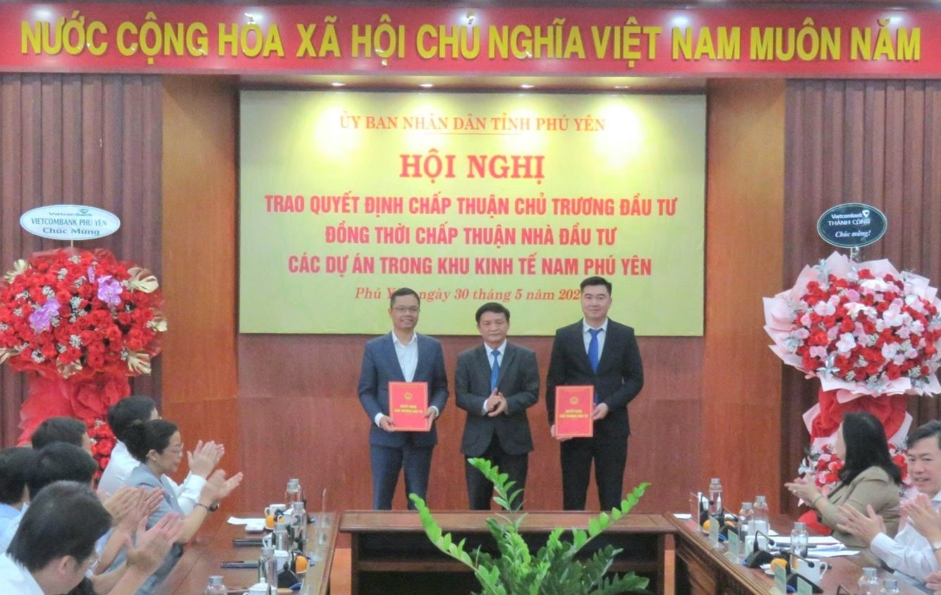 Phú Yên có thêm hai khu công nghiệp quy mô lớn tạo việc làm hàng chục ngàn lao động Phú Yên có thêm hai khu công nghiệp quy mô lớn tạo việc làm hàng chục ngàn lao động