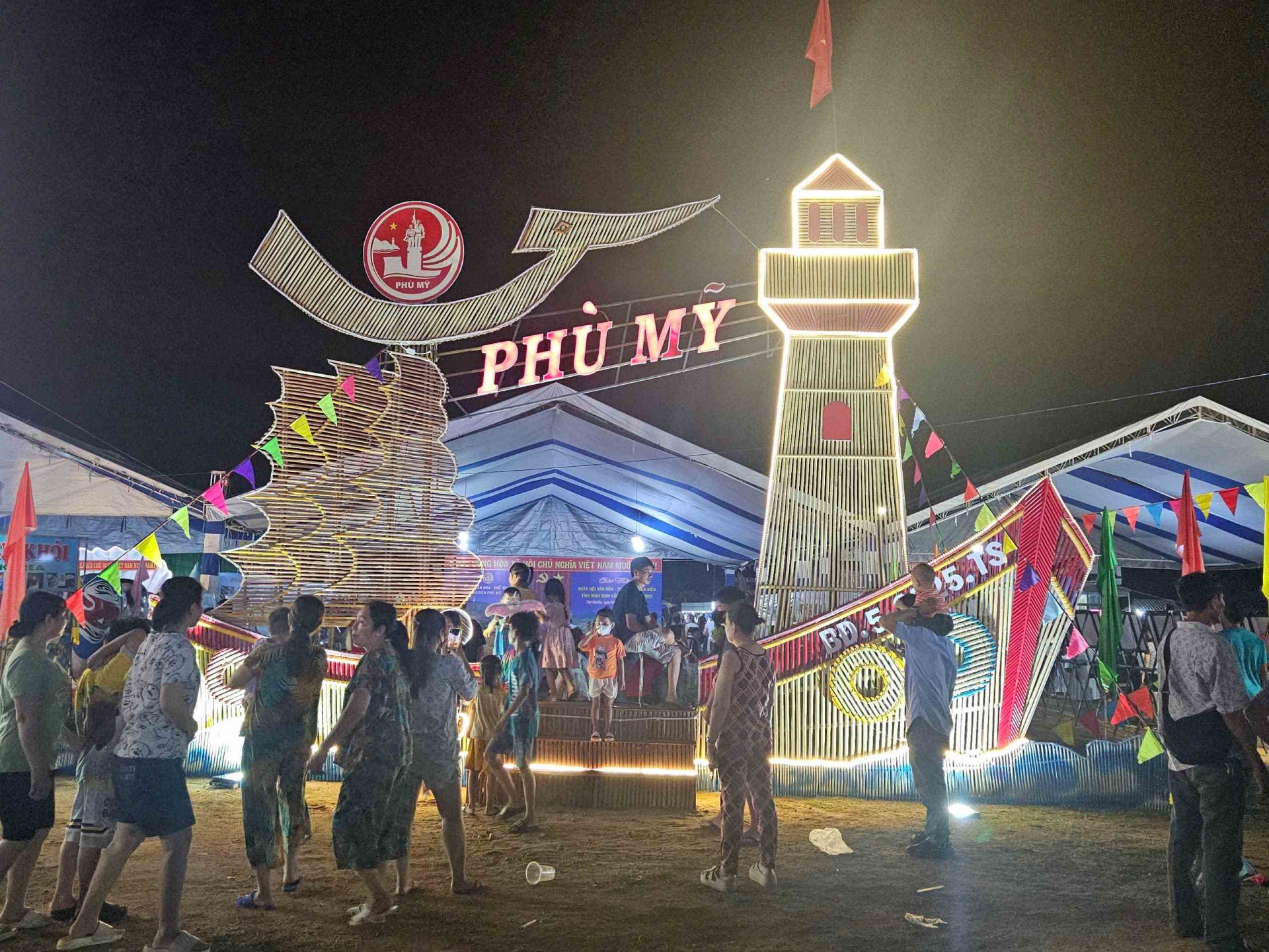 Phát huy bản sắc, giá trị văn hóa miền biển Bình Định Phát huy bản sắc, giá trị văn hóa miền biển Bình Định