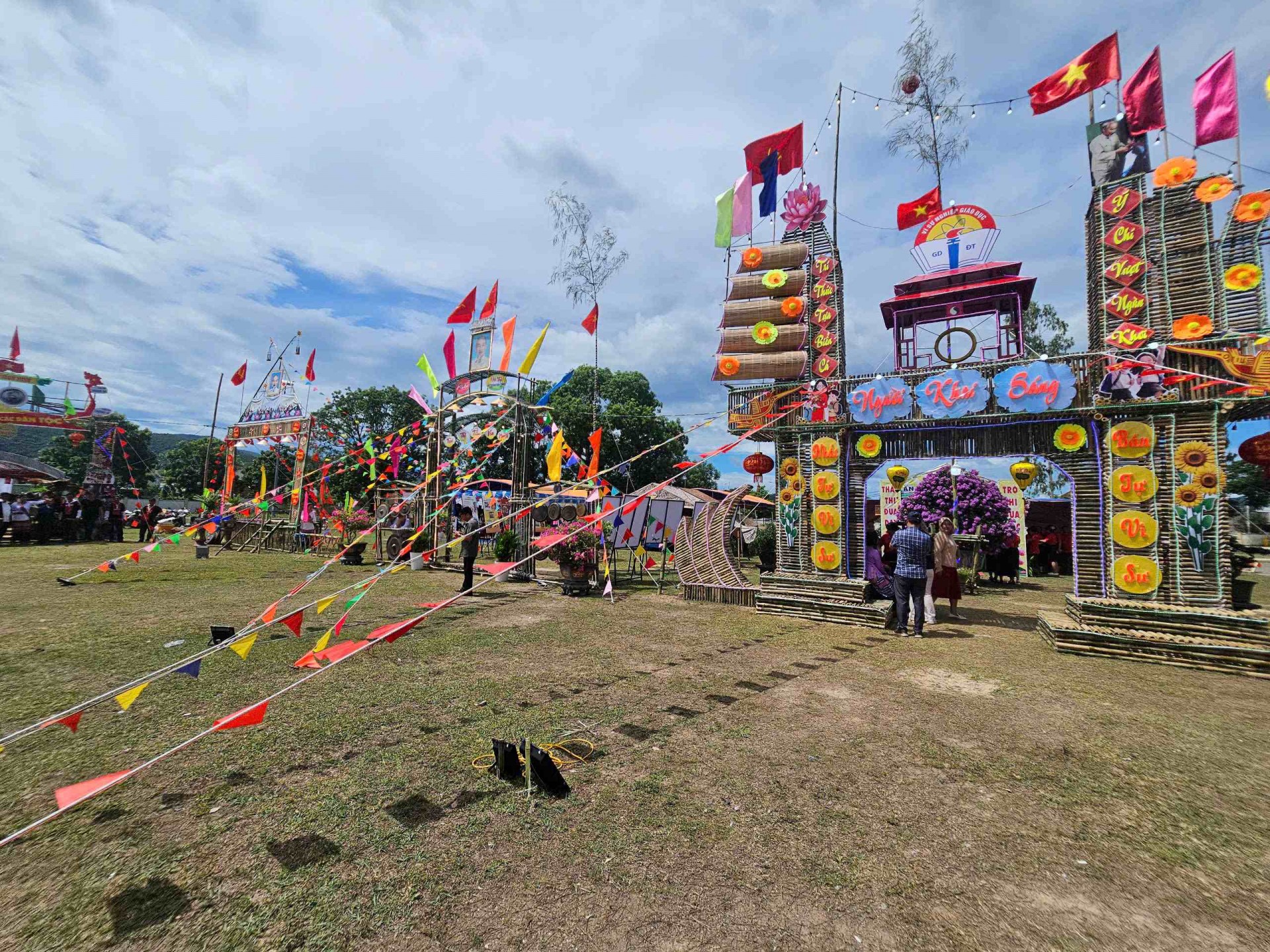 Bình Định: Vân Canh điểm đến văn hóa - du lịch - công nghiệp xanh - cộng đồng bền vững Bình Định: Vân Canh điểm đến văn hóa - du lịch - công nghiệp xanh - cộng đồng bền vững