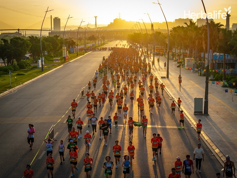 Herbalife Việt Nam đồng hành cùng giải chạy VnExpress Marathon Hạ Long năm thứ ba liên tiếp để khuyến khích lối sống năng động lành mạnh trong cộng đồng