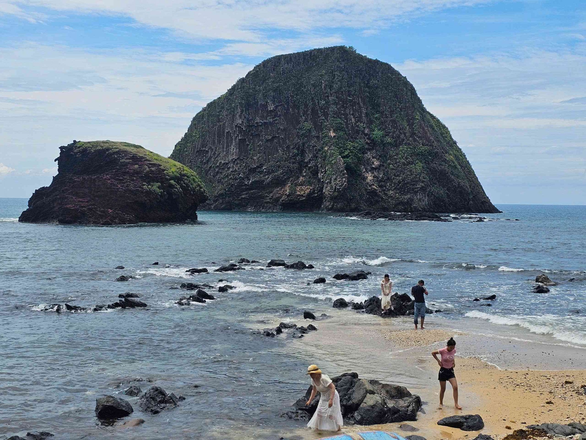 Hòn Yến – Tuyệt tác thiên nhiên giữa lòng biển Phú Yên