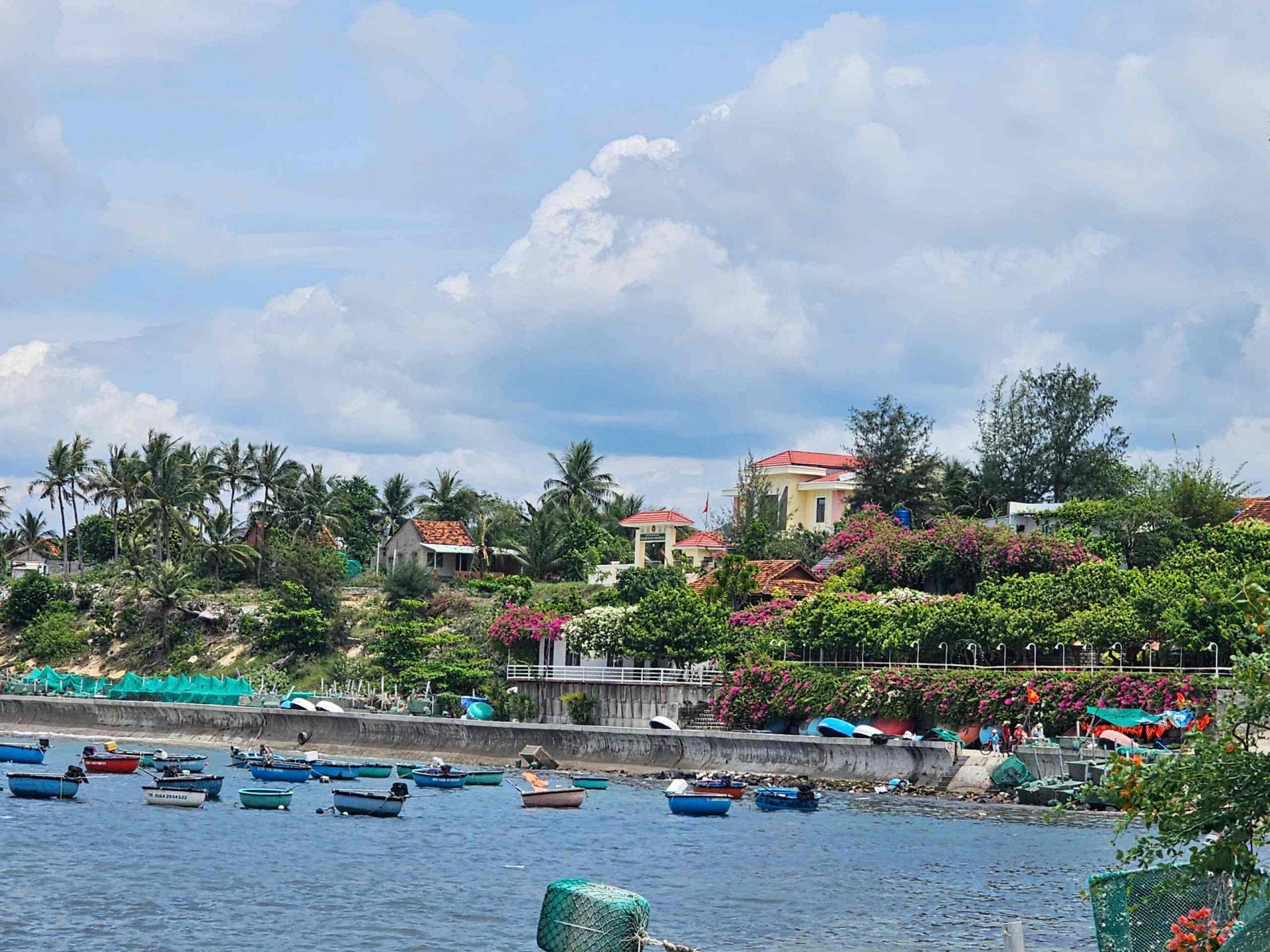 Hòn Yến – Tuyệt tác thiên nhiên giữa lòng biển Phú Yên