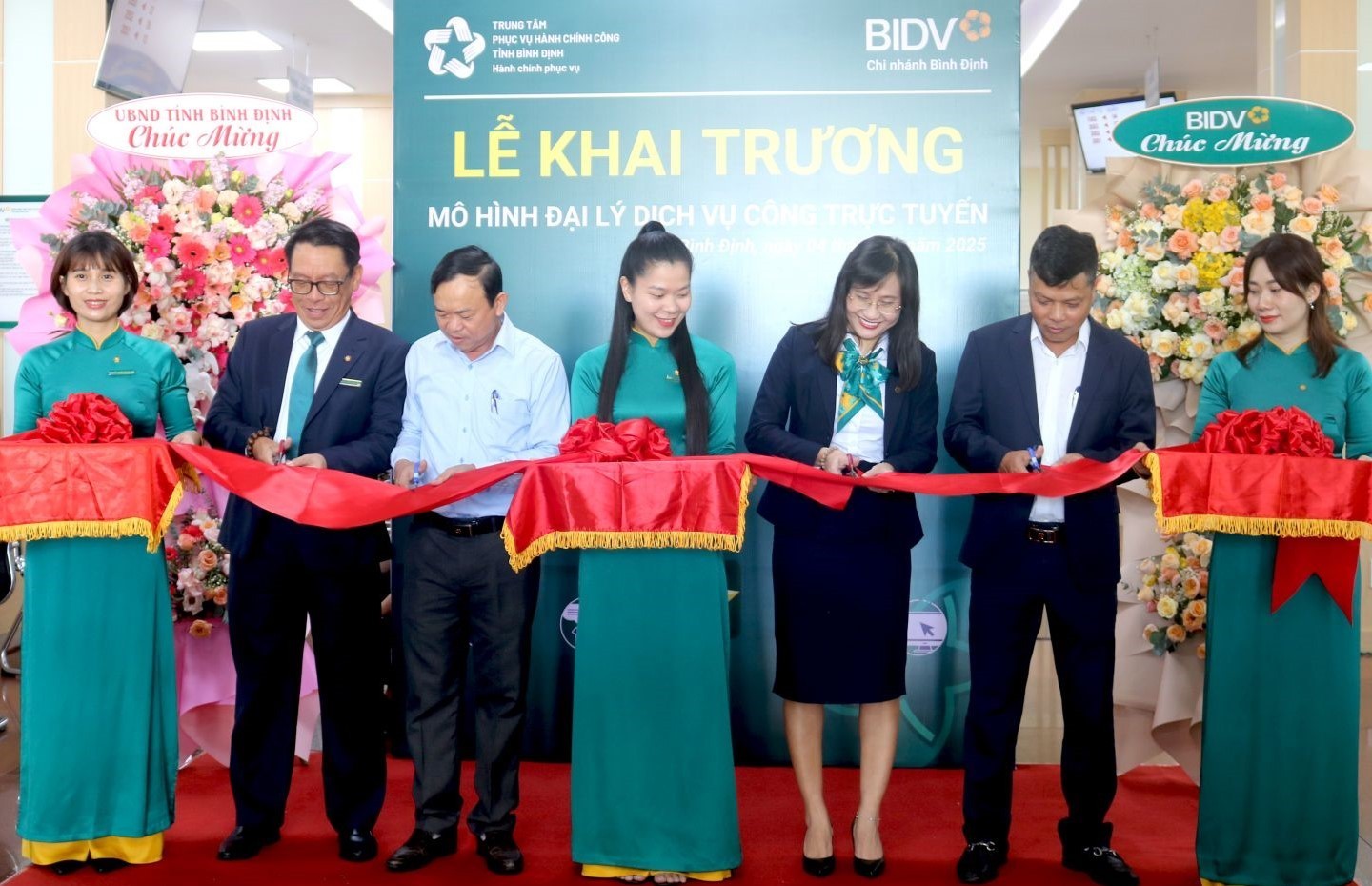 Bình Định triển khai mô hình “Đại lý dịch vụ công trực tuyến”