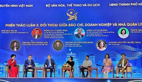 bao chi gop phan phat trien nghanh cong nghiep van hoa