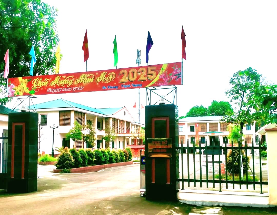 Trụ sở Đảng ủy, HĐND, UBND xã Dân Quyền. 