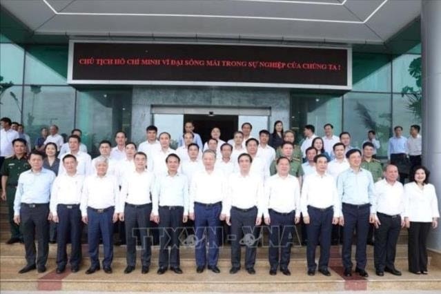 Tổng Bí thư Tô Lâm: Tạo điều kiện phát triển các hành lang kinh tế xuyên suốt từ đồng bằng - trung du - miền núi Tổng Bí thư Tô Lâm: Tạo điều kiện phát triển các hành lang kinh tế xuyên suốt từ đồng bằng - trung du - miền núi