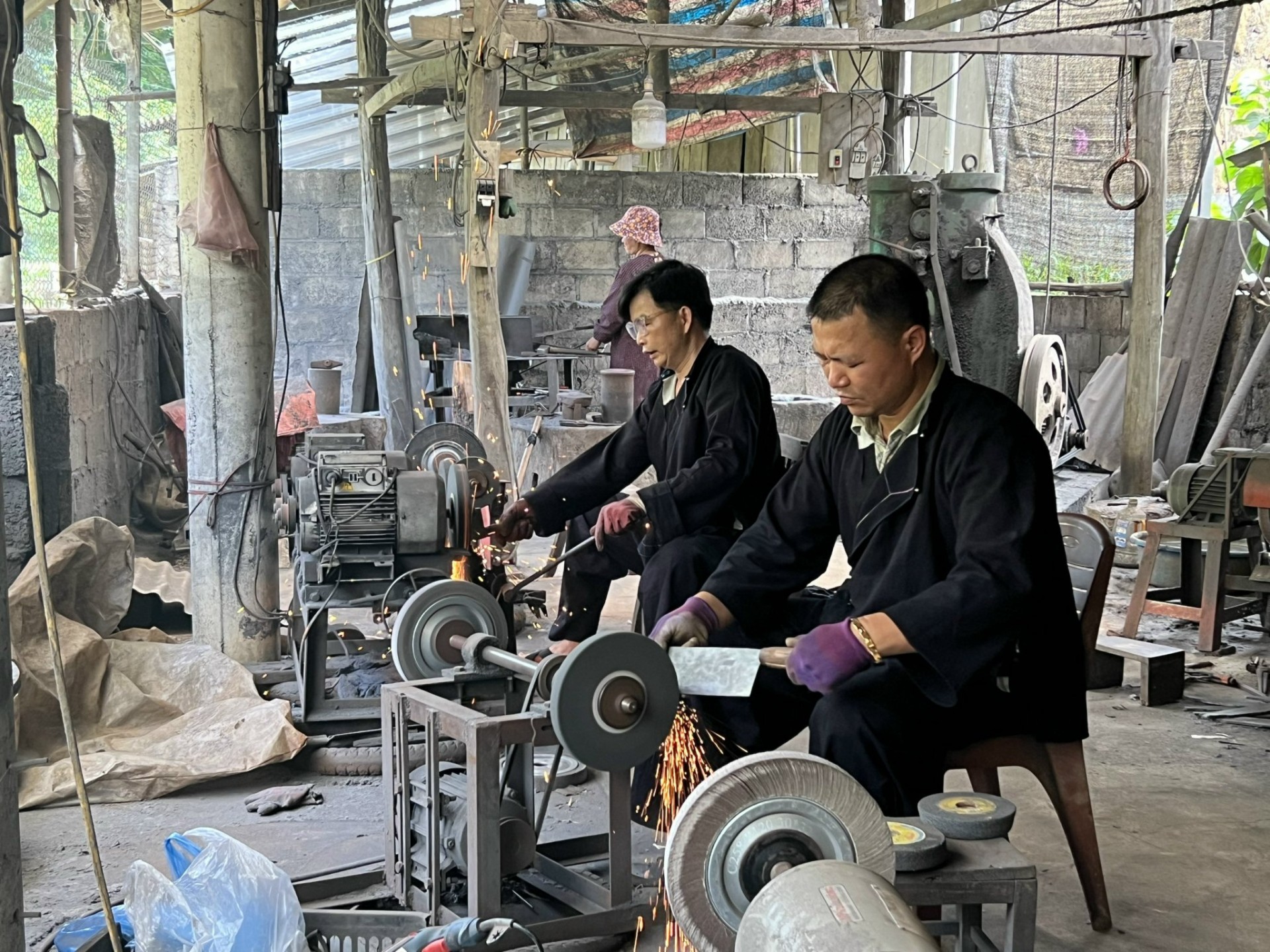 Làng nghề rèn xã Phúc Sen (Quảng Hoà) Làng nghề rèn xã Phúc Sen (Quảng Hoà)