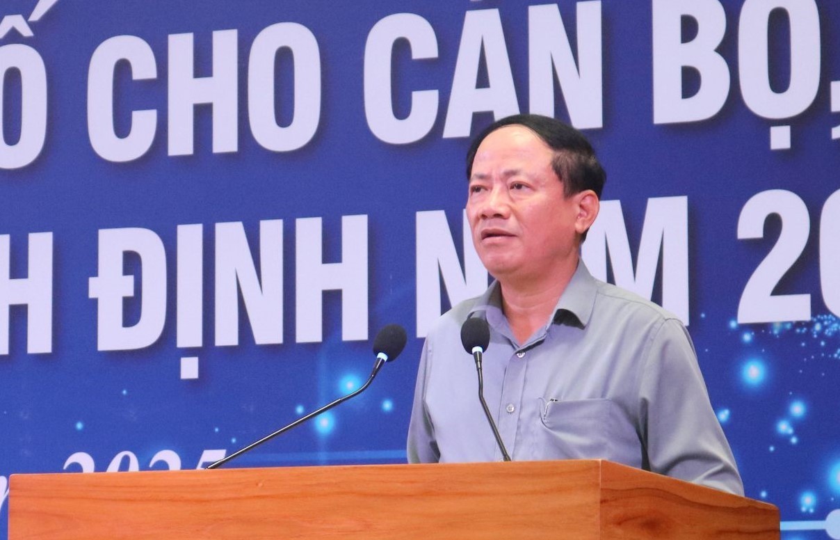 Bình Định: Hơn 34.600 cán bộ, công chức, viên chức được bồi dưỡng nâng cao về chuyển đổi số, kỹ năng số Bình Định: Hơn 34.600 cán bộ, công chức, viên chức được bồi dưỡng nâng cao về chuyển đổi số, kỹ năng số